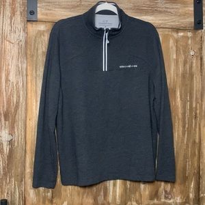 Vineyard vines performance